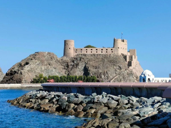 Ománi Szultánság Arábia tengeri kapuja és természeti kincsestára (Ománi Szultánság Arábia tengeri ka **** 3. kép