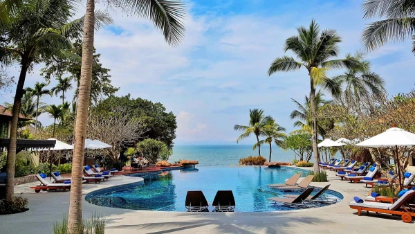 BANGKOK PIHENÉSSEL JOMTIEN BEACHEN ***** 11. kép