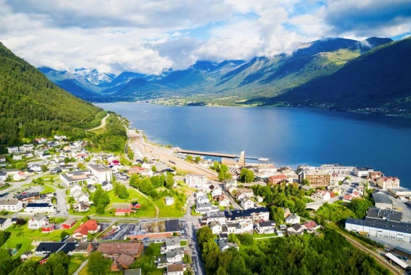 KÁPRÁZATOS NORVÉGIA (REPÜLŐVEL) 2. kép