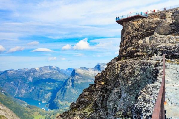 KÁPRÁZATOS NORVÉGIA (REPÜLŐVEL) 5. kép