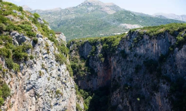 Észak-Görögország hegyvidékei és az Albán riviéra **** 17. kép