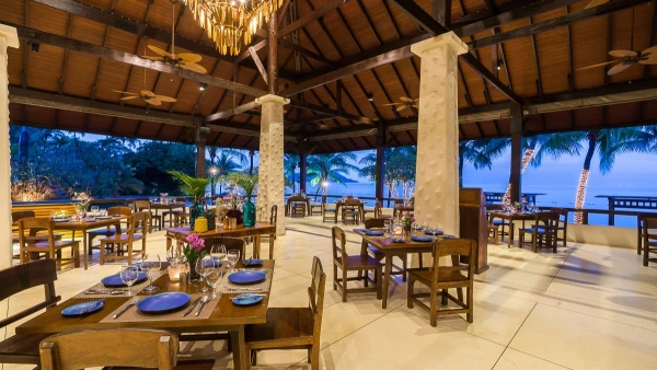 BANGKOK PIHENÉSSEL JOMTIEN BEACHEN ***** 10. kép