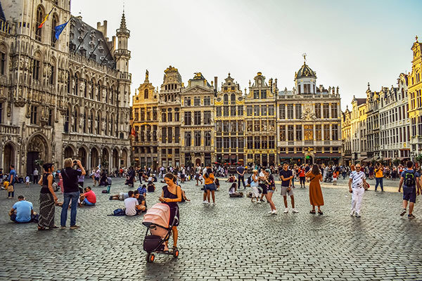 belgium utazás repülőjegy wizzair olcsón in bruges brugge szállás hotel mortons travel utazási iroda liege antwerpen