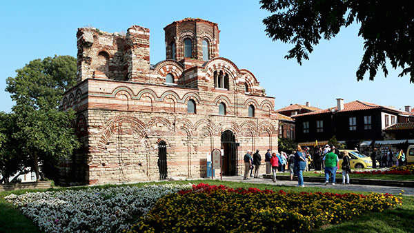 bulgária utazás várna szófia repülő charter neszebár tengerpart nyaralás bojana rila