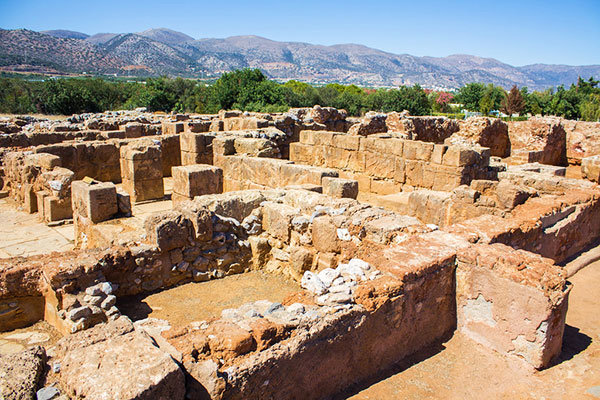 Ha Görögország, akkor szikrázó napsütés, mélykék tenger és csodás tengerpartok, nyugalom és fantasztikus mediterrán ételek. 227 lakott szigete mind más, mind megérne egy kalandot. Görögország utazási ajánlatok és információk