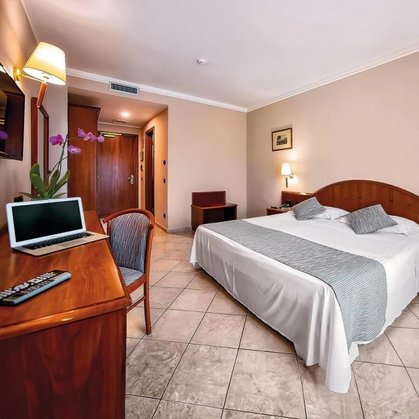 Amalfi fenséges partvidéke 8. kép