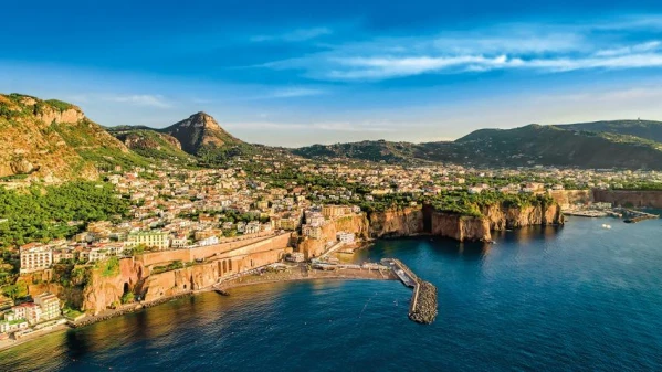 Amalfi fenséges partvidéke 12. kép