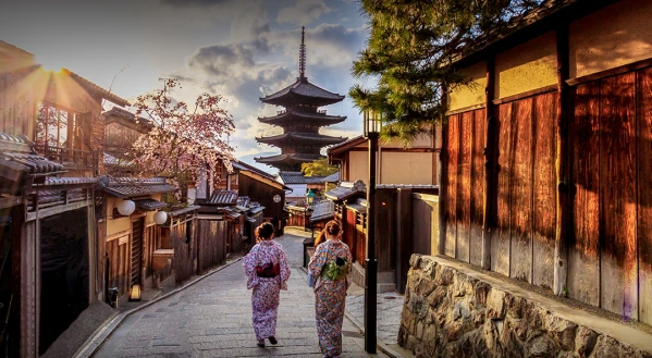 Japán cseresznyevirágzáskor 2. kép