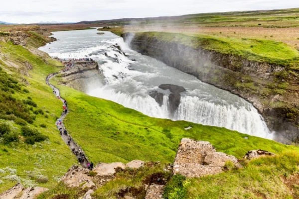 Izlandi csillagtúra a gejzírek és vulkánok szigetén pünkösdkor, magyar idegenvezetéssel  2026.05.21-26. 1. kép