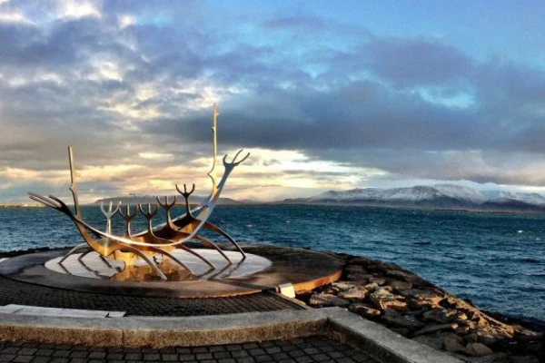 Izlandi csillagtúra a gejzírek és vulkánok szigetén pünkösdkor, magyar idegenvezetéssel  2026.05.21-26. 6. kép