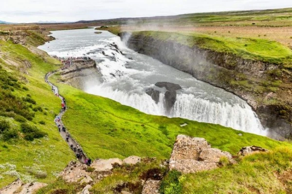 Izlandi csillagtúra a gejzírek és vulkánok szigetén, magyar idegenvezetéssel a tavaszi szünetben 2026.04.07-11. 4. kép