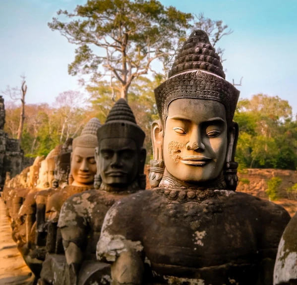 VIETNÁM, KAMBODZSA ÉS LAOSZ - Angkor misztikus legendája 30. kép