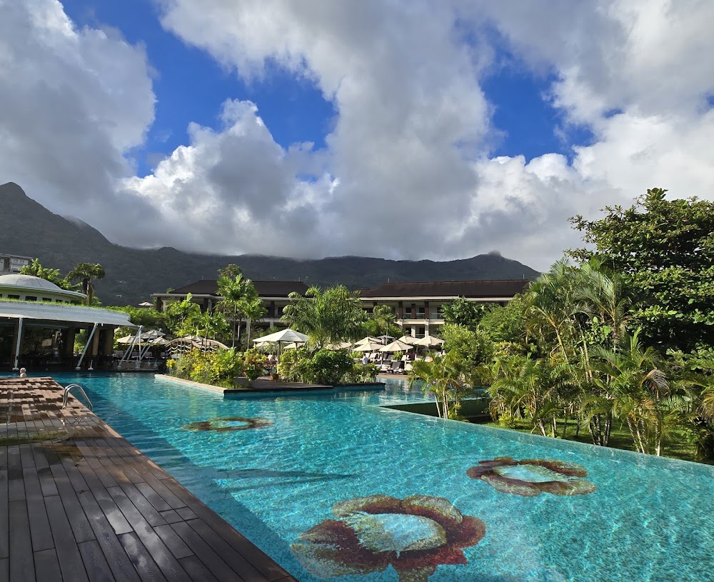 Savoy Resort image 2