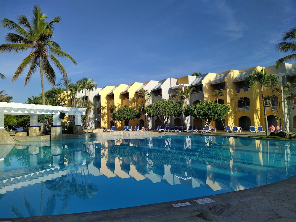 Casa Marina Beach & Reef image 3
