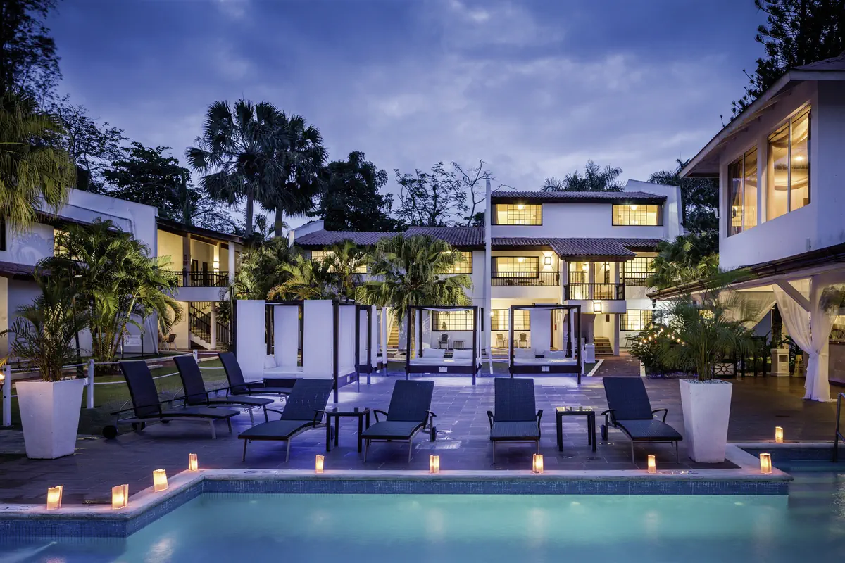 Bluebay Villas Doradas image 9
